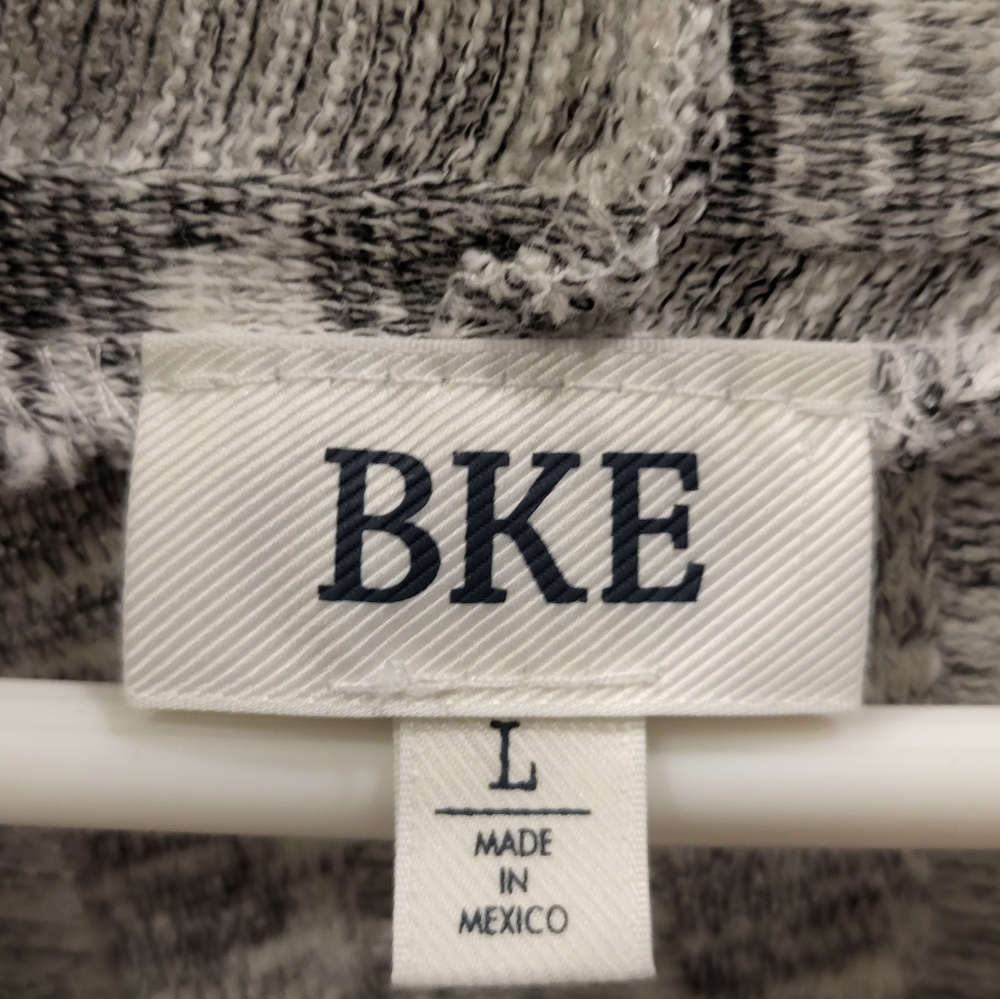 BKE Cardigan Sweater L